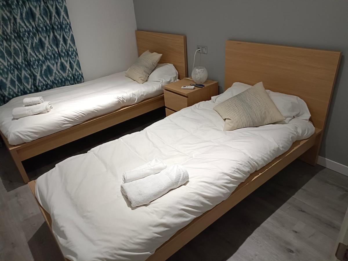 Brand New Charming Apartment Next To The River Sevilla Exterior foto