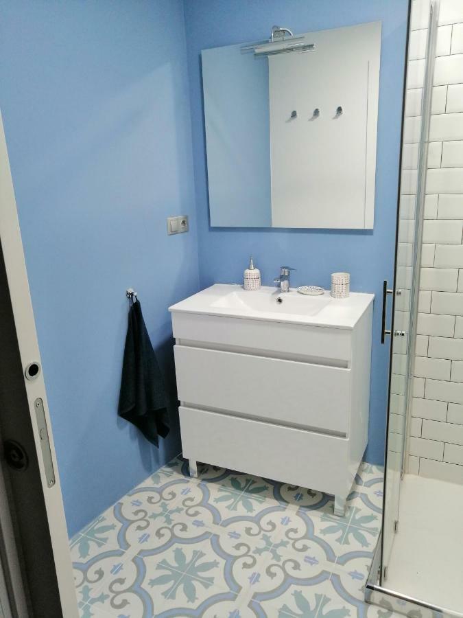 Brand New Charming Apartment Next To The River Sevilla Exterior foto
